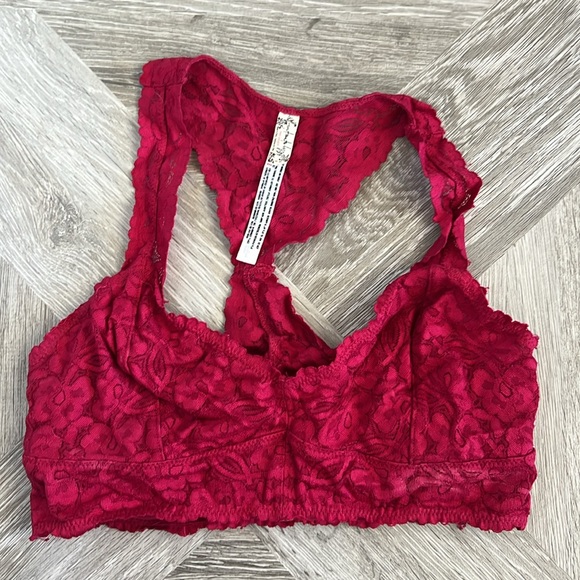 2 pink medium lace cami bras Free People - Picture 3 of 3